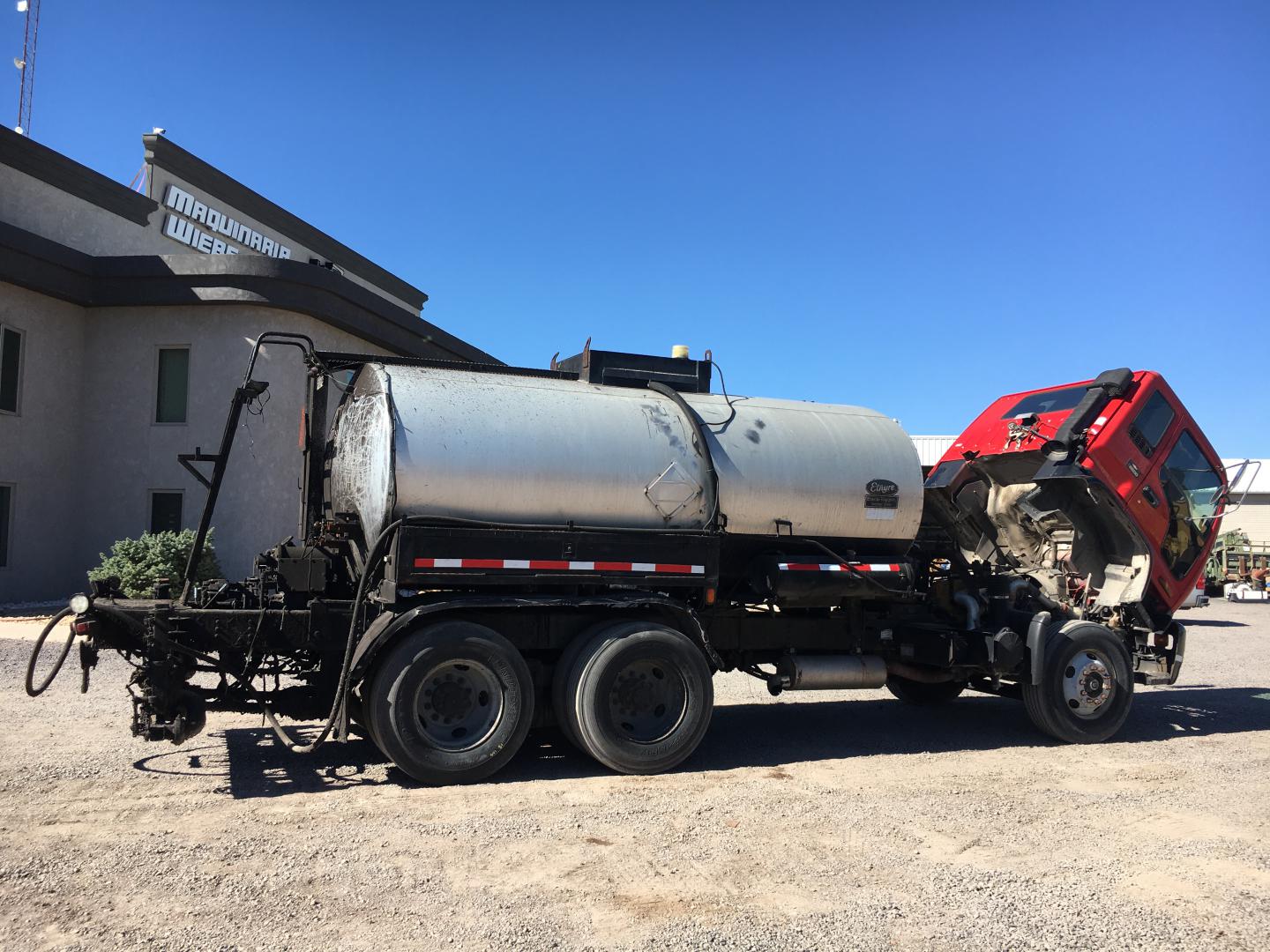 ./imagenes/INVOICE/2019/17036/CAMION PETROLIZADOR CON EQUIPO ETNYRE (66).JPG